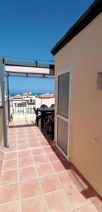Chilly Apartment - Sunny Rooftop Terrace With Ocean View Каляо Салвахе Екстериор снимка